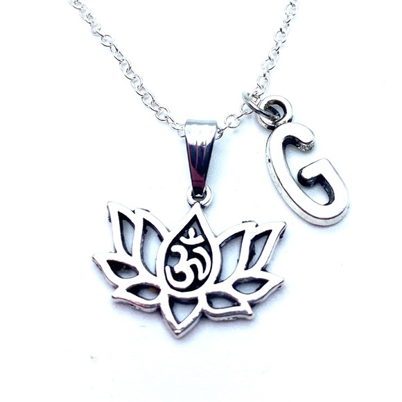 Yoga Necklace Lotus Om Symbol - Picture 6 of 9